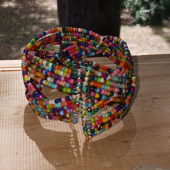 African Beaded Bracelet - Picture 4 of 5